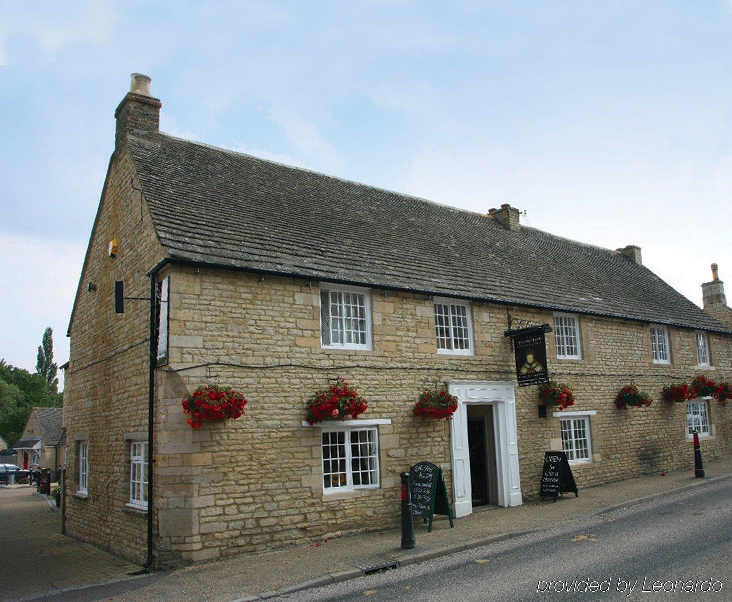 Queens Head Inn Nassington Bagian luar foto